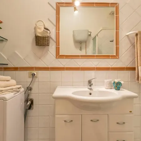 דירה Dimora Teatro